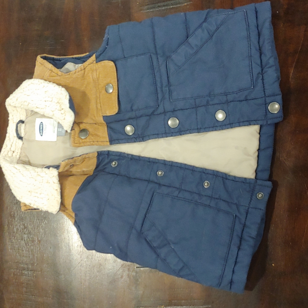 Old Navy 3T navy winter vest